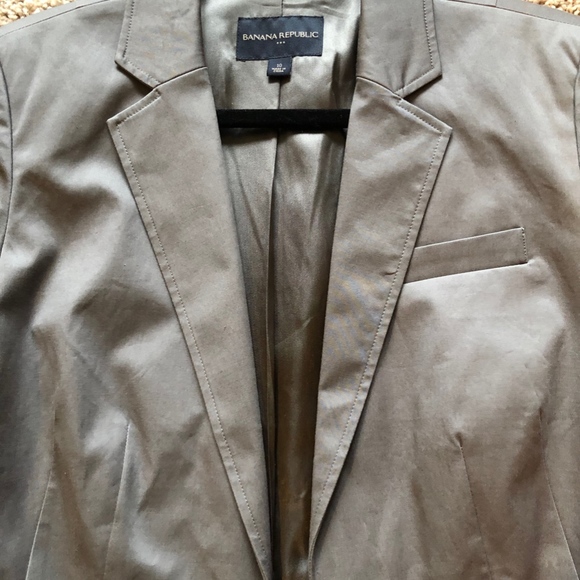 Banana Republic Gray Blazer - Picture 4 of 4